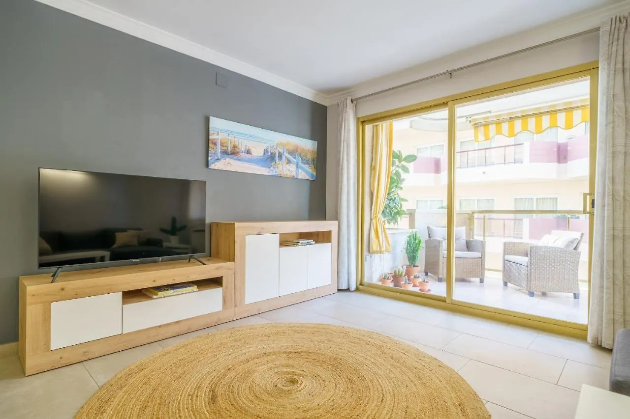 Homeholidaysrentals Liberty - Costa Barcelona Pineda de Mar Apartment