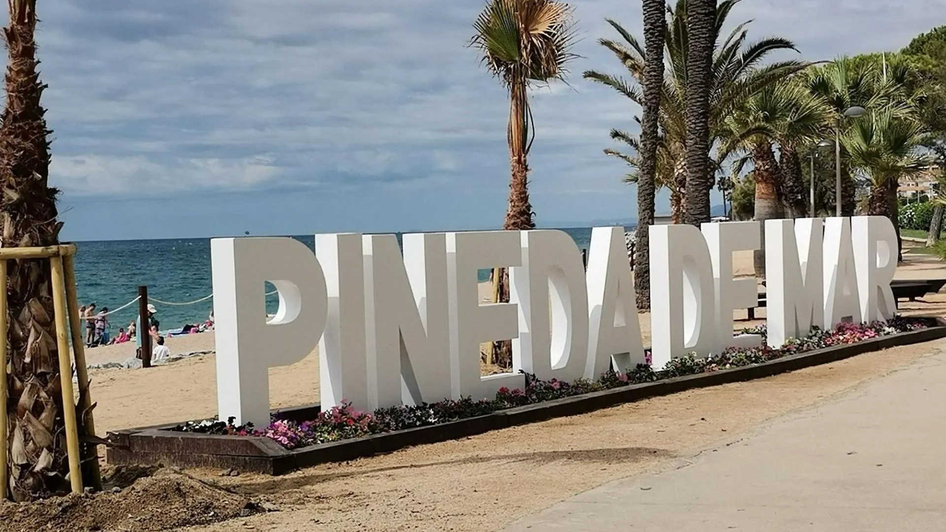 Homeholidaysrentals Liberty - Costa Barcelona Pineda de Mar Apartment