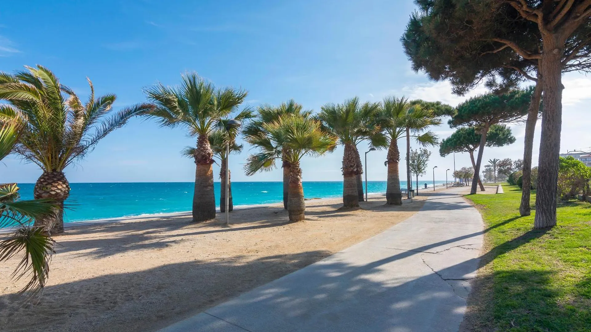 Homeholidaysrentals Liberty - Costa Barcelona Pineda de Mar